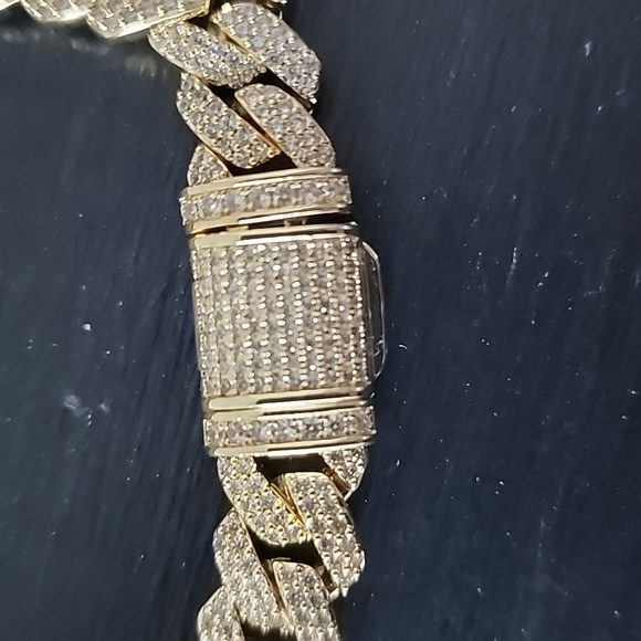 Bain Miller goldtone cubic zirconia men's bracelet with beautiful clasp closure - Picture 5 of 6